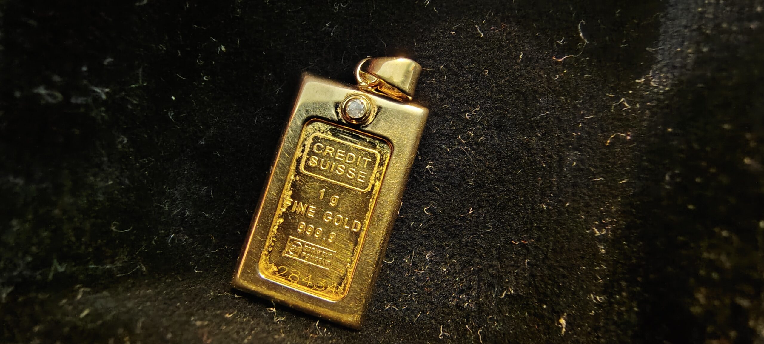 Credit Suisse 1 Gram .9999 Fine Gold Bar Pendant - Image 4